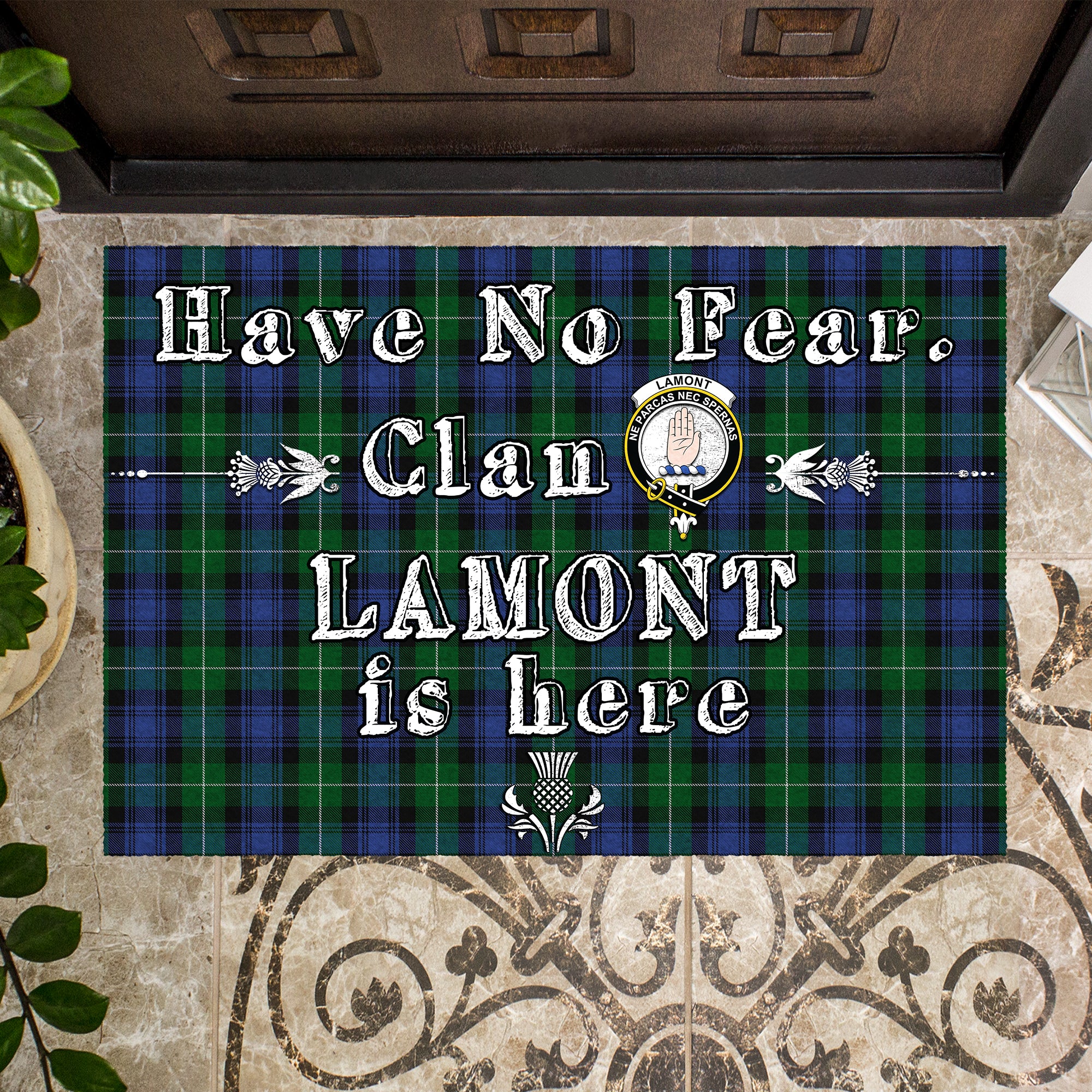 lamont-2-clan-tartan-door-mat-family-crest-have-no-fear-tartan-door-mat