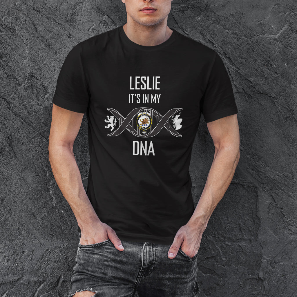 leslie-clan-crest-dna-in-me-2d-cotton-mens-t-shirt