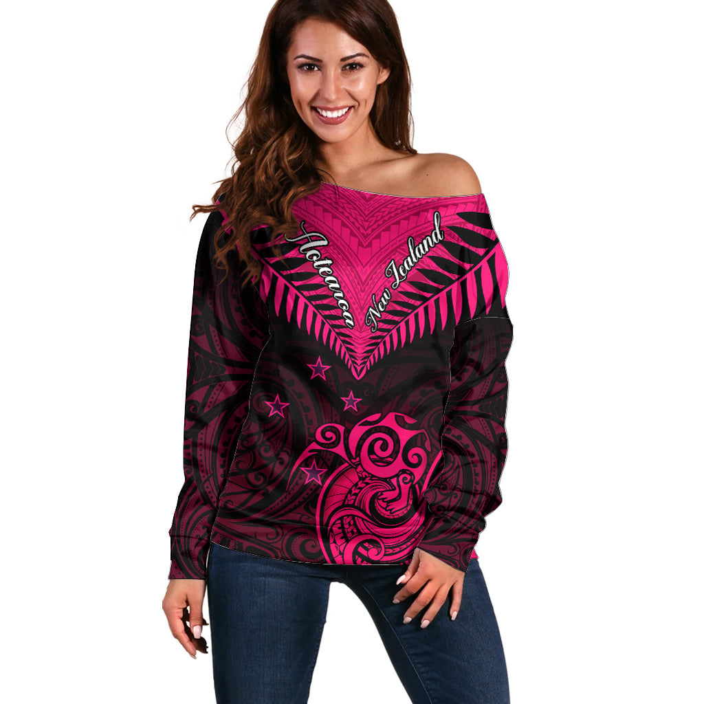 Personalised Aotearoa Off Shoulder Sweater Maori Kiwi Pink Fern - Wonder Print Shop