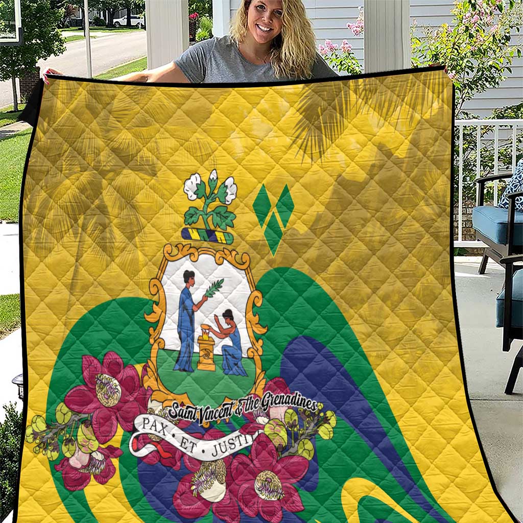 Saint Vincent and the Grenadines Quilt Cannonball Flower Tropical Style - Wonder Print Shop