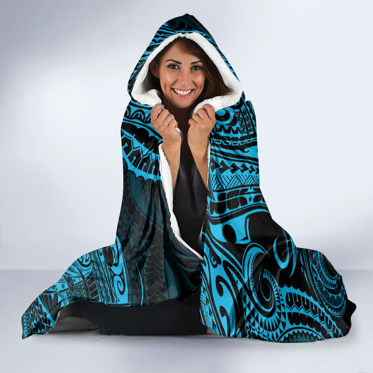 hawaii-fish-hook-hooded-blanket-hibiscus-hawaii-tribal-tattoo-sky-blue-version