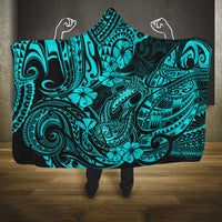 hawaii-fish-hook-hooded-blanket-hibiscus-hawaii-tribal-tattoo-turquoise-version