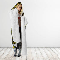hawaii-fish-hook-hooded-blanket-hibiscus-hawaii-tribal-tattoo-yellow-version