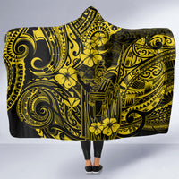 hawaii-king-kamehameha-hooded-blanket-polynesian-pattern-yellow-version