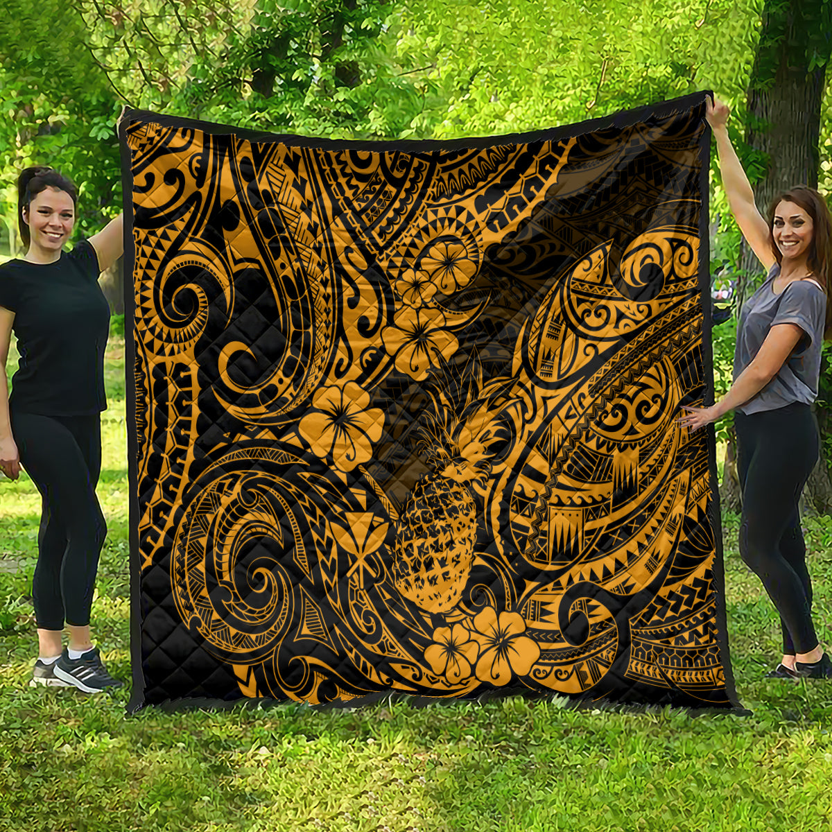 Hawaii Pineapple Quilt Paradise Flowers Pacific With Gold Polynesian Tribal - Wonder Print Shop