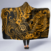 hawaii-shaka-sign-hooded-blanket-with-polynesian-hibiscus-gold-unique