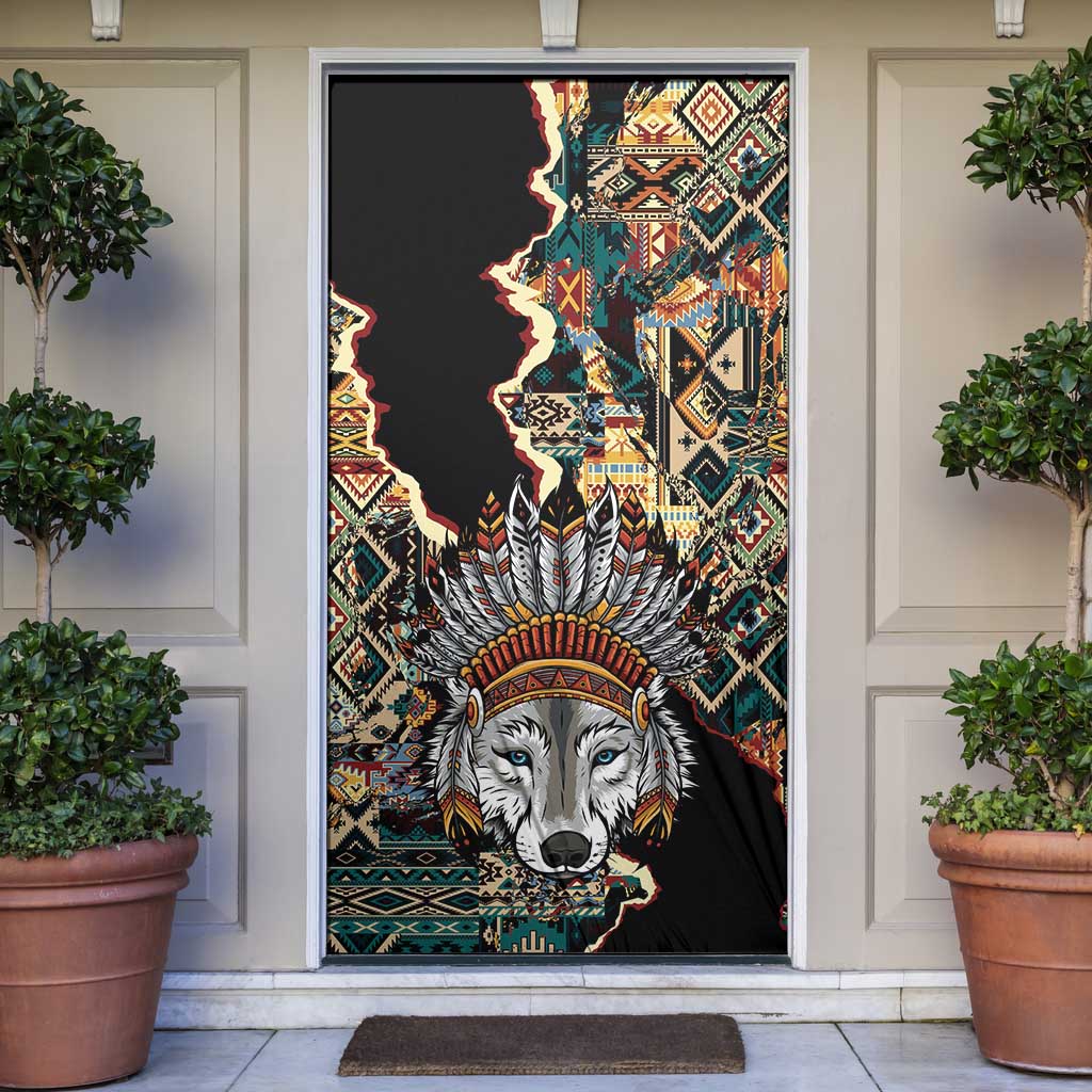 Native American Navajo Wolf Door Cover Grunge Pattern