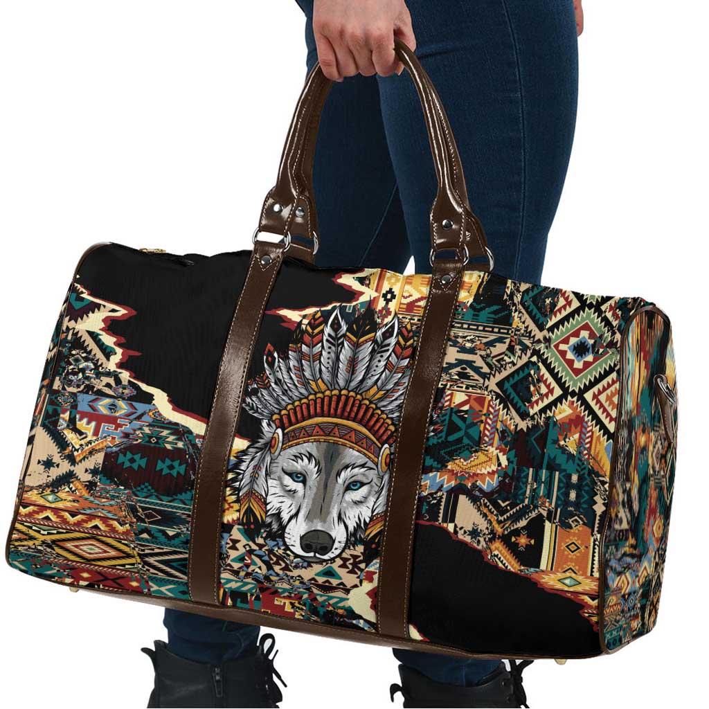 Native American Navajo Wolf Travel Bag Grunge Pattern