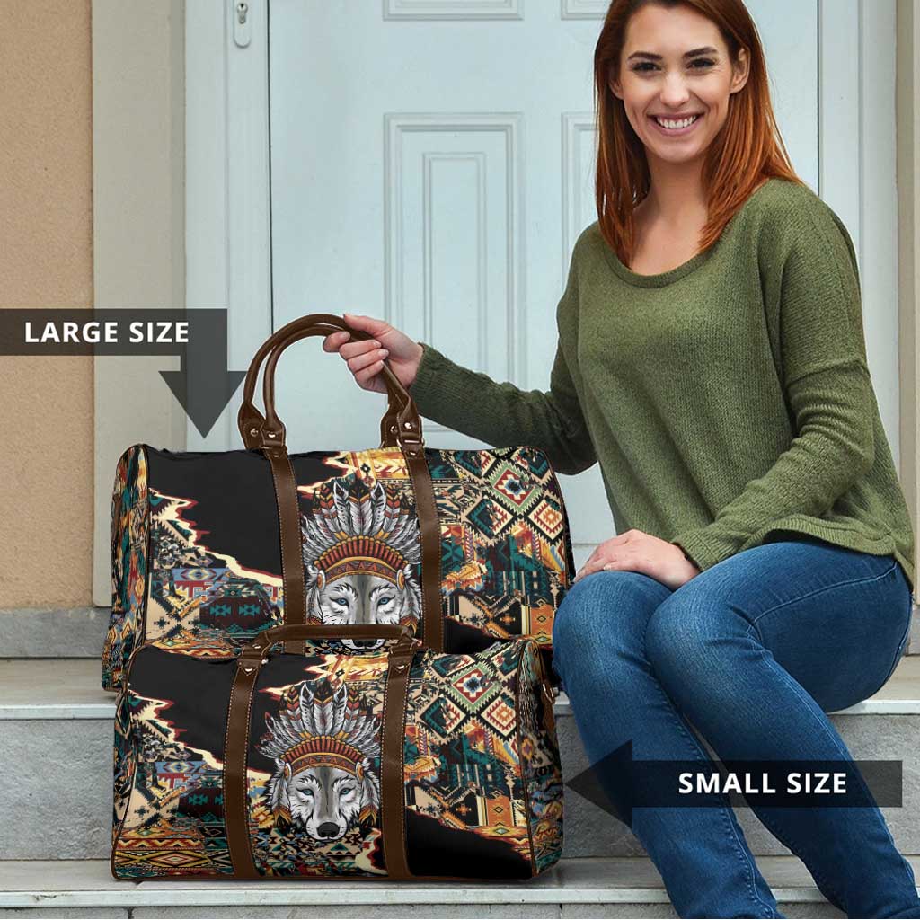 Native American Navajo Wolf Travel Bag Grunge Pattern