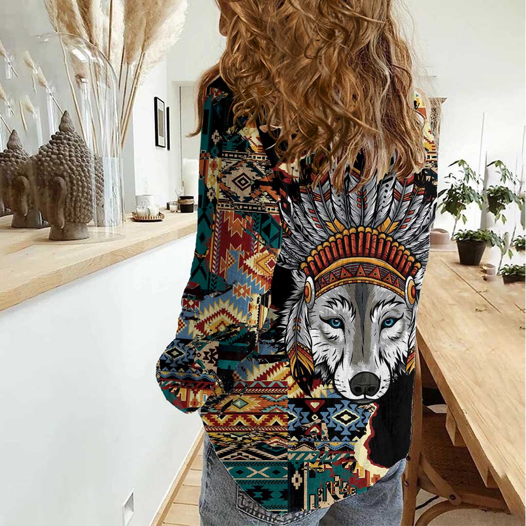 Native American Navajo Wolf Women Casual Shirt Grunge Pattern