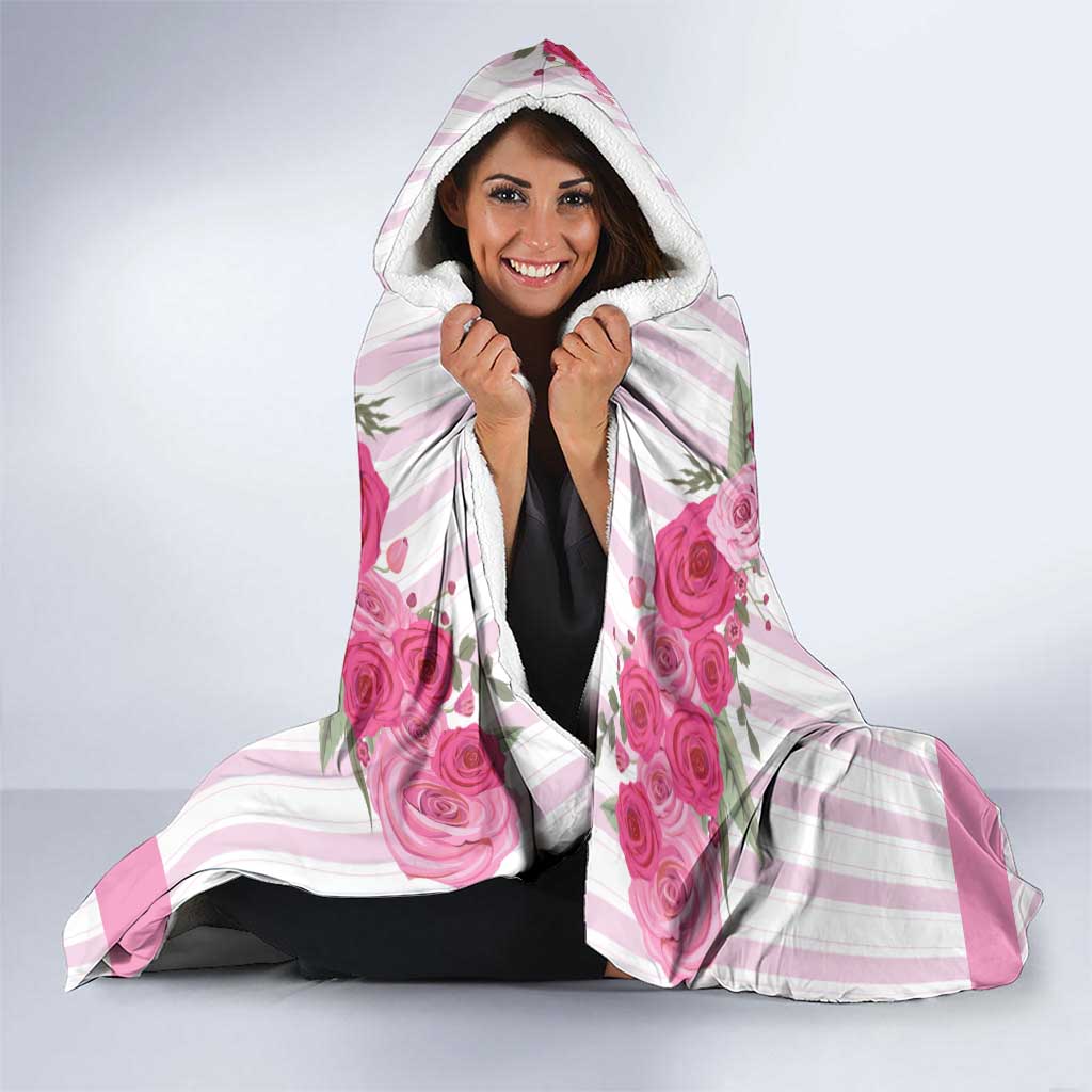 Kentucky Horse Racing Hooded Blanket Run For The Rose