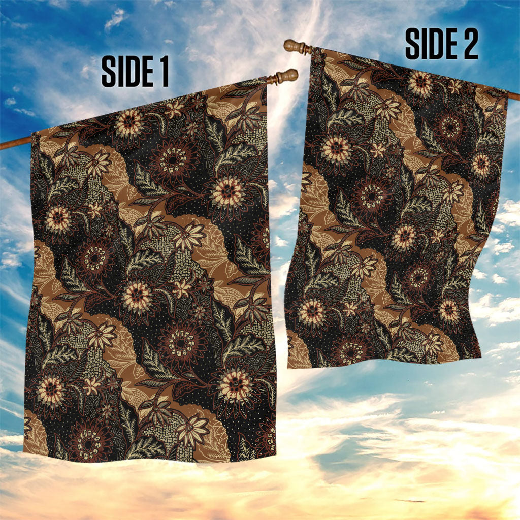 Batik Pedalaman Semen Lereng Style Garden Flag Indonesian Traditional Pattern