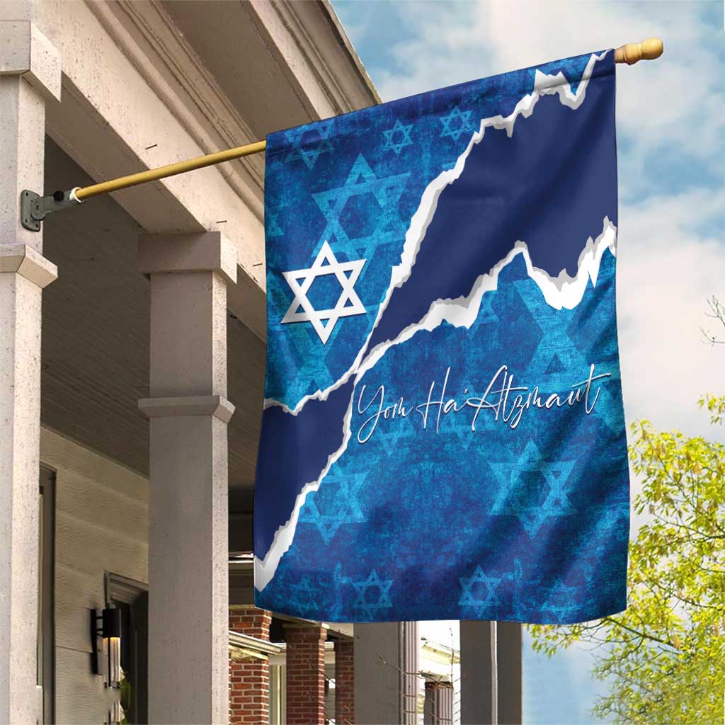 Israel Yom Ha'atzmaut Garden Flag Star of David Grunge Style