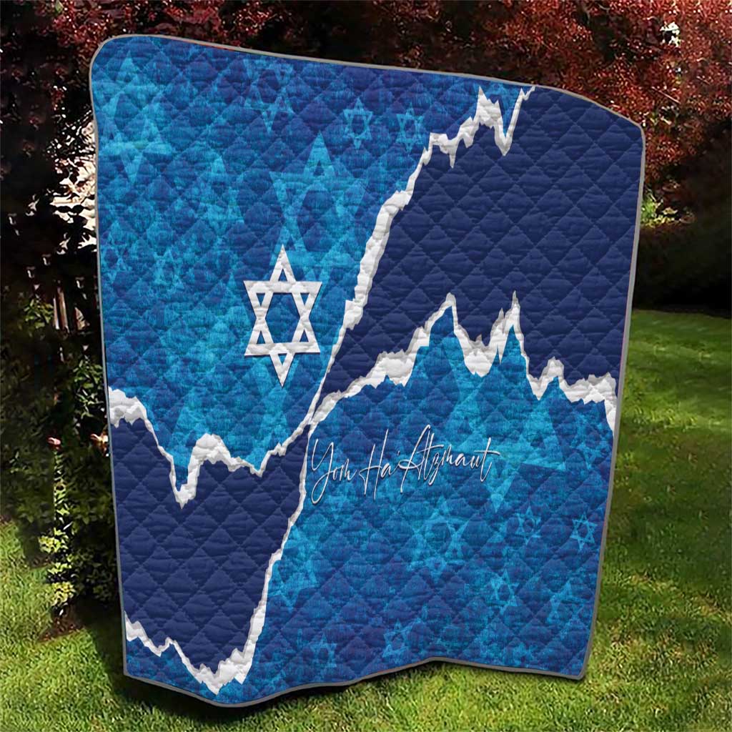 Israel Yom Ha'atzmaut Quilt Star of David Grunge Style