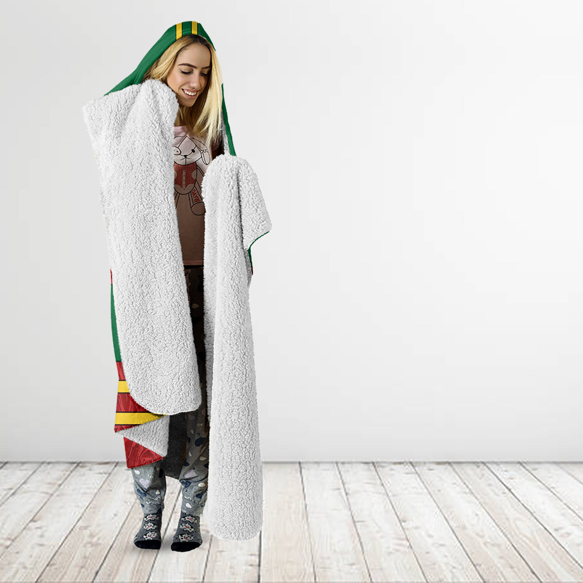 morocco-proclamation-day-hooded-blanket-marruecos-coat-of-arms-roses-pattern