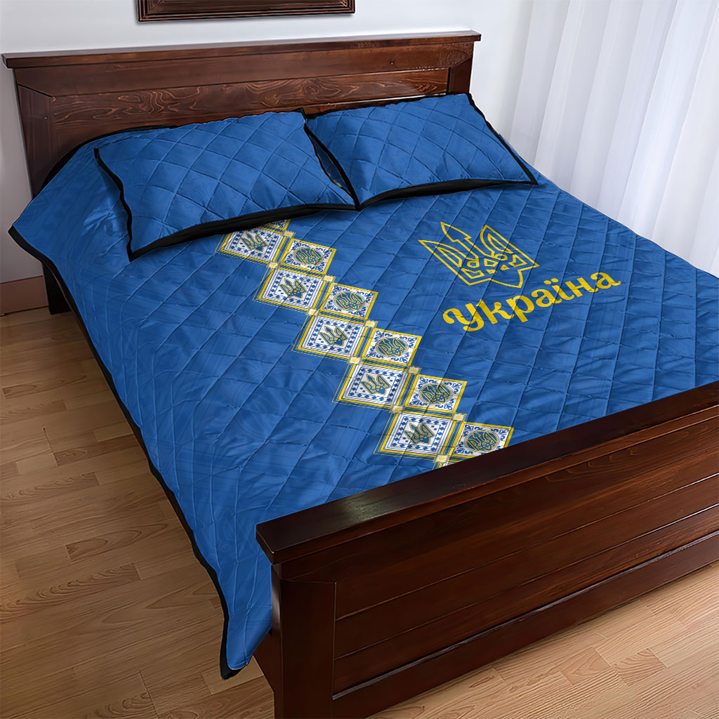 Ukrainian Tryzub Pattern Quilt Bed Set