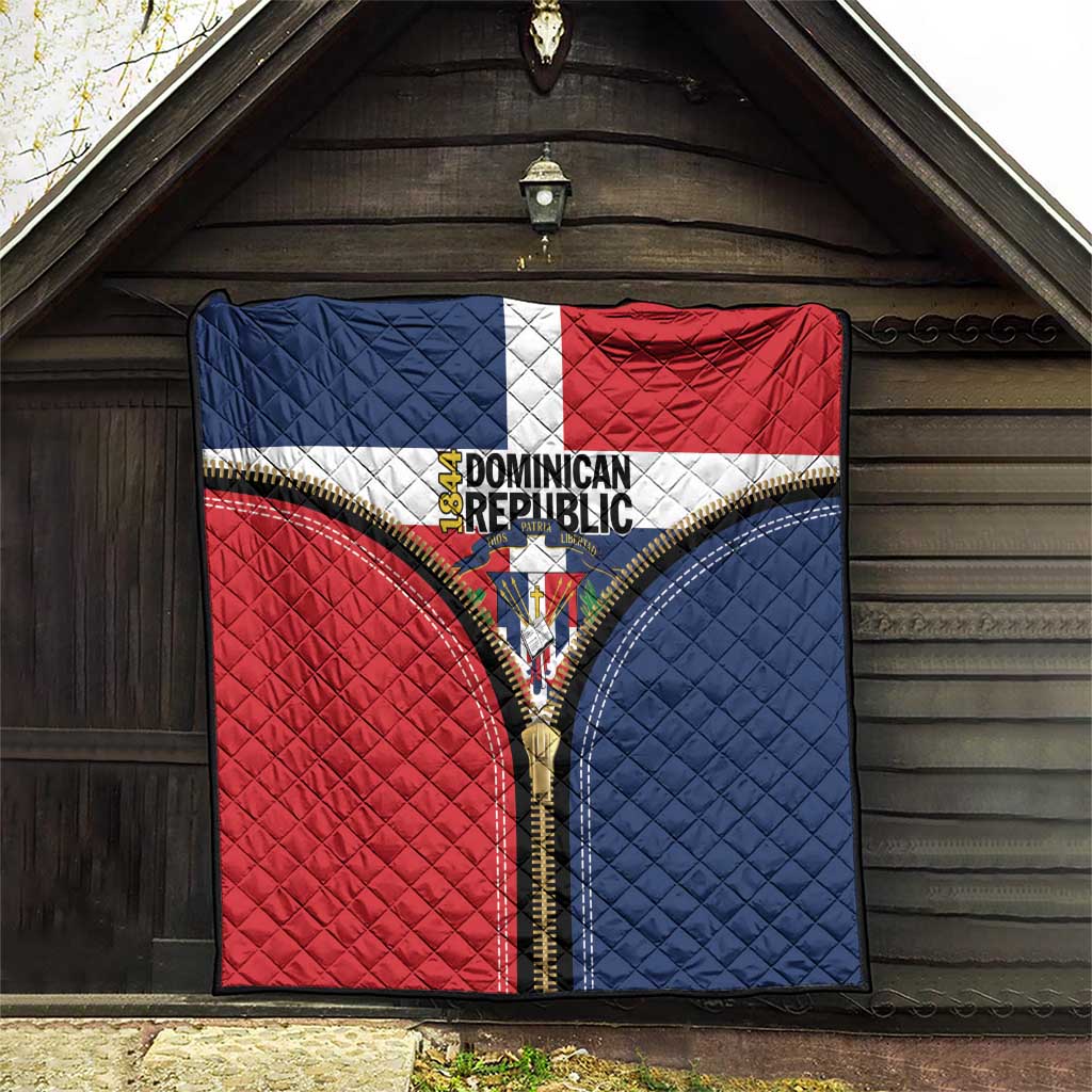 Dominican Republic 1844 Quilt Coat Of Arms Zipper Stylized
