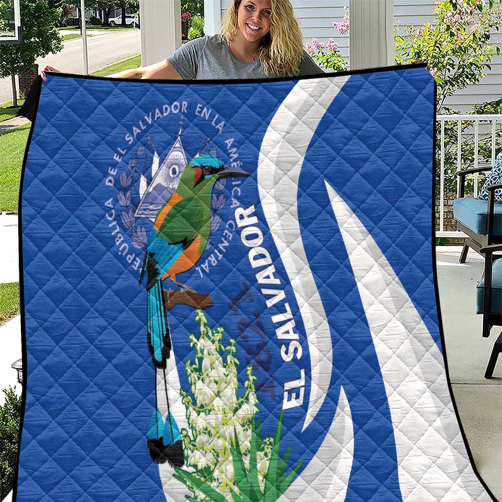El Salvador Independence Day Quilt Flor De Izote With Turquoise Browed Motmot - Wonder Print Shop