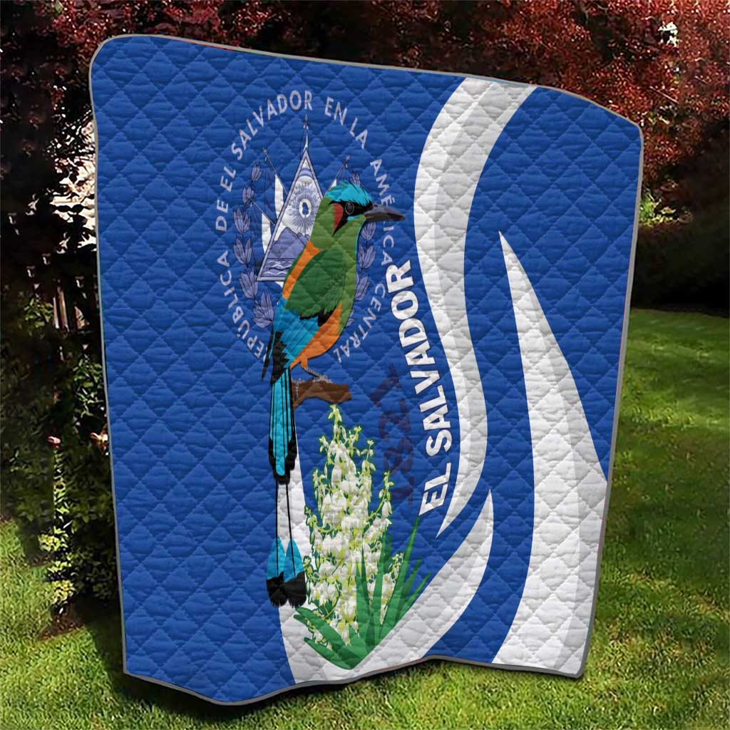 El Salvador Independence Day Quilt Flor De Izote With Turquoise Browed Motmot - Wonder Print Shop