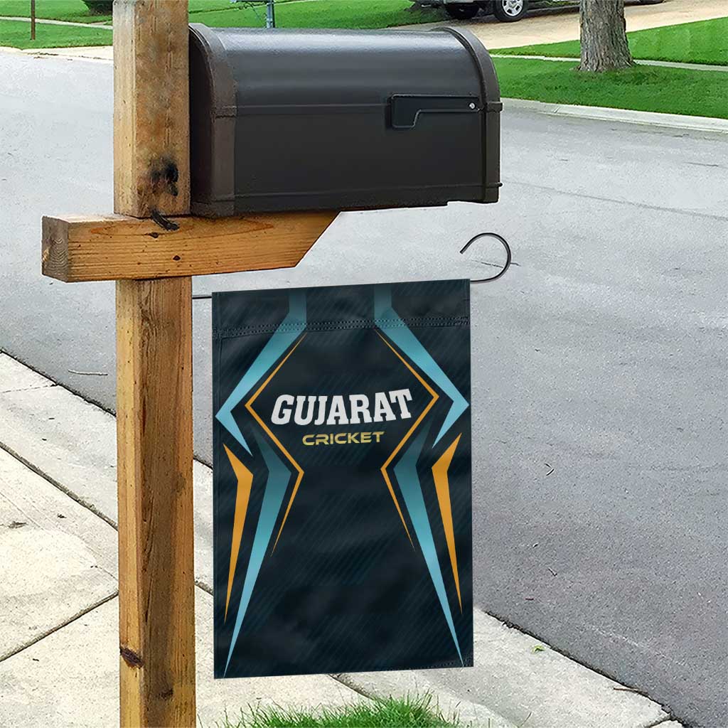 Gujarat 2025 Cricket Titans Garden Flag Aava De Race With The Titans