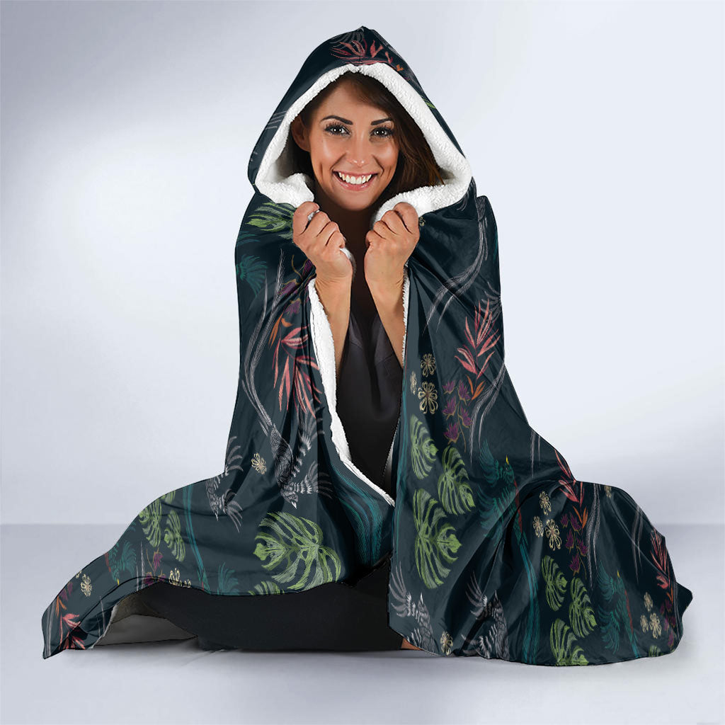 Guatemala Quetzal Bird Pattern Hooded Blanket Embroidery Effect