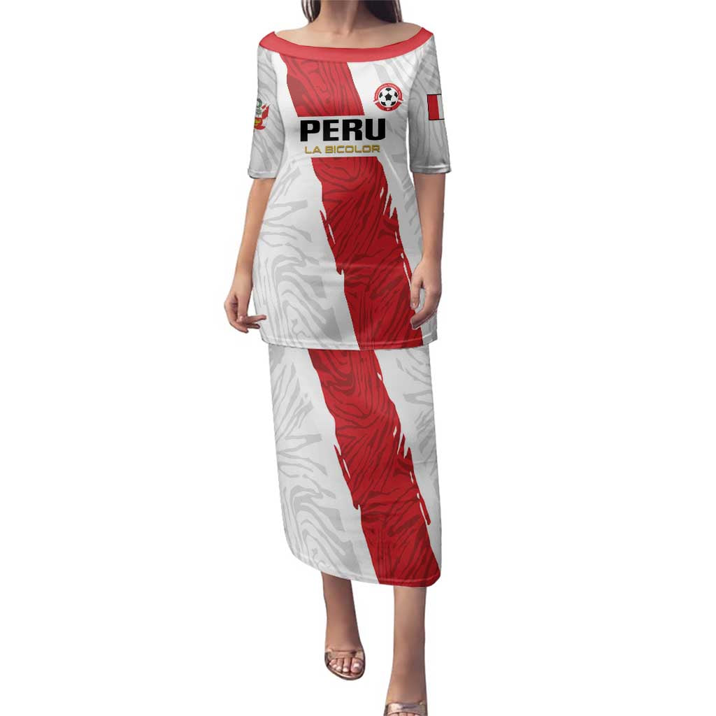 Custom Football Peru Family Matching Puletasi and Hawaiian Shirt La Bicolor Go Champions