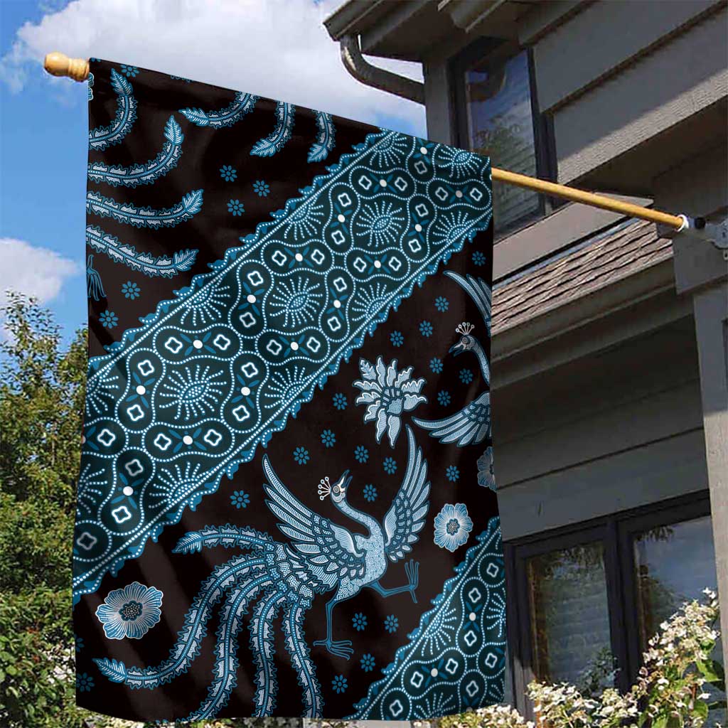Indonesia Batik Pattern Garden Flag Blue Version - Wonder Print Shop