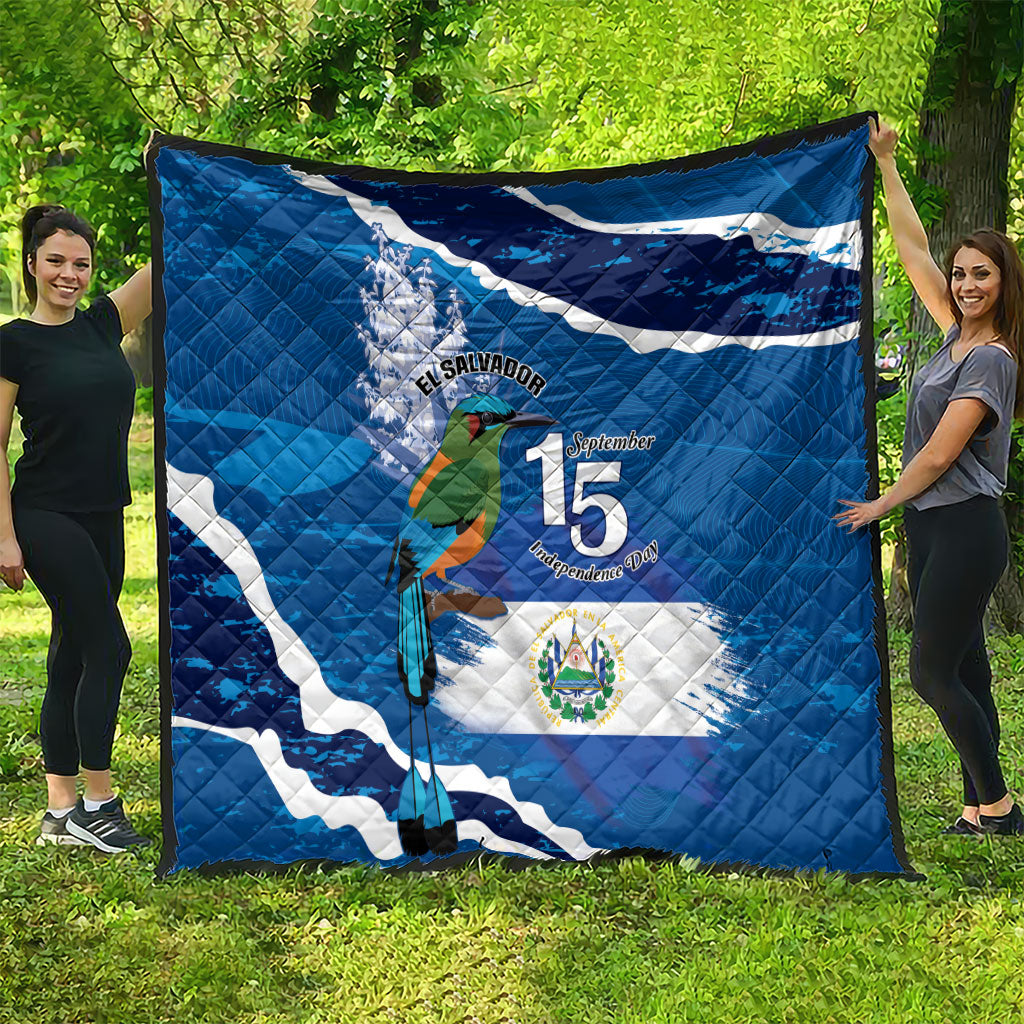 El Salvador Turquoise Browed Motmot Quilt Happy Independence Day