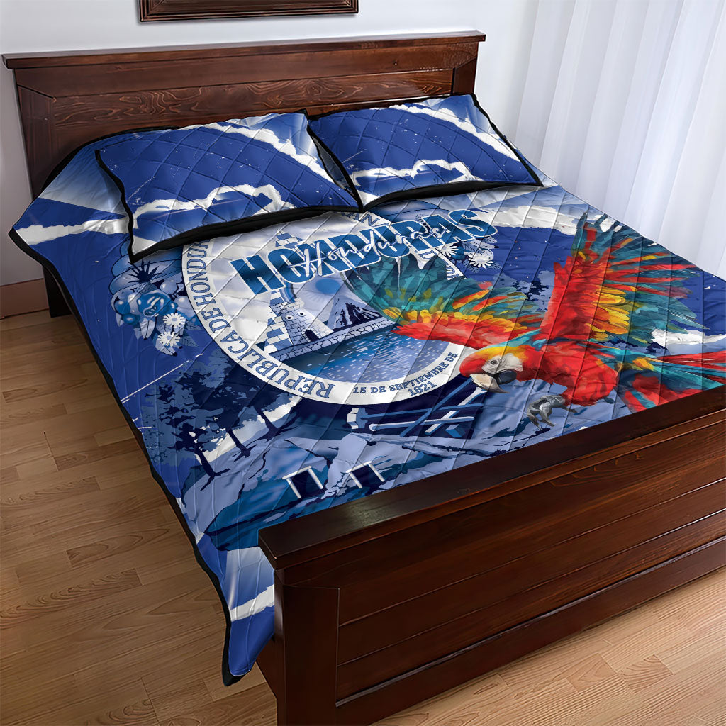 Honduras Scarlet Macaw Quilt Bed Set Happy Independence Day
