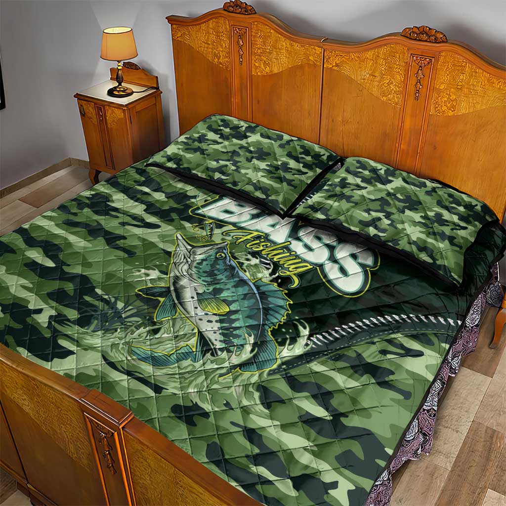 Bass Fishing Camouflage Quilt Bed Set Zipper Stylized