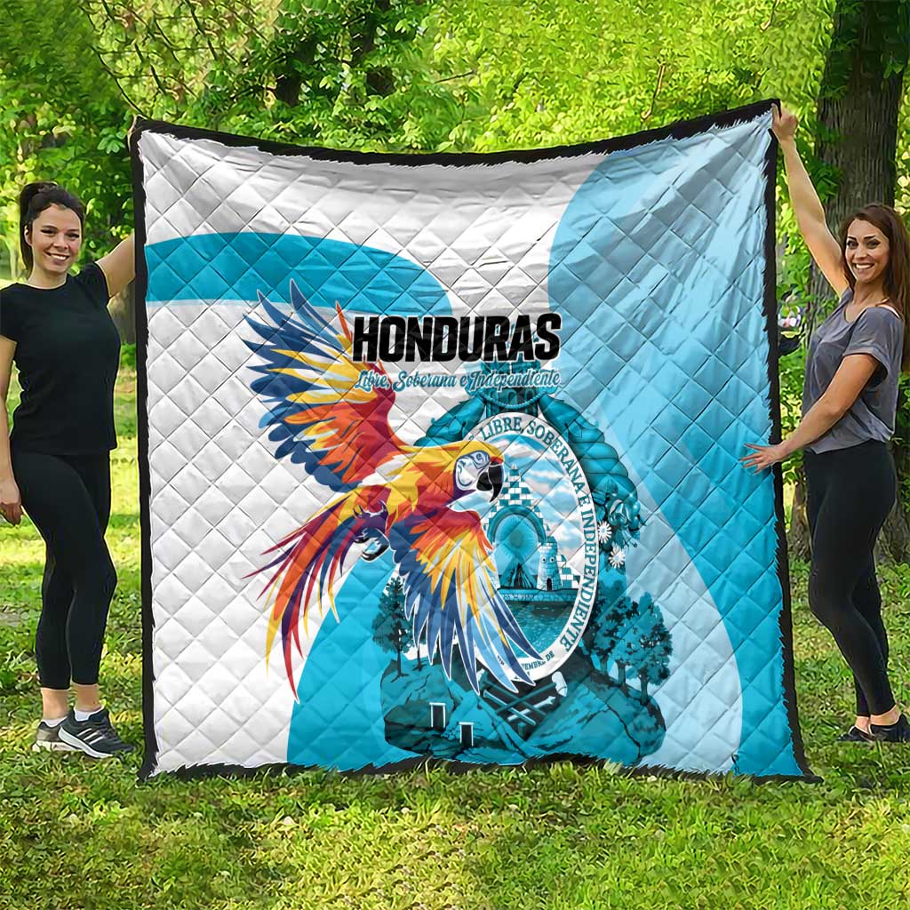 Honduras 1821 Quilt Scarlet Macaw Sky Blue Color - Wonder Print Shop