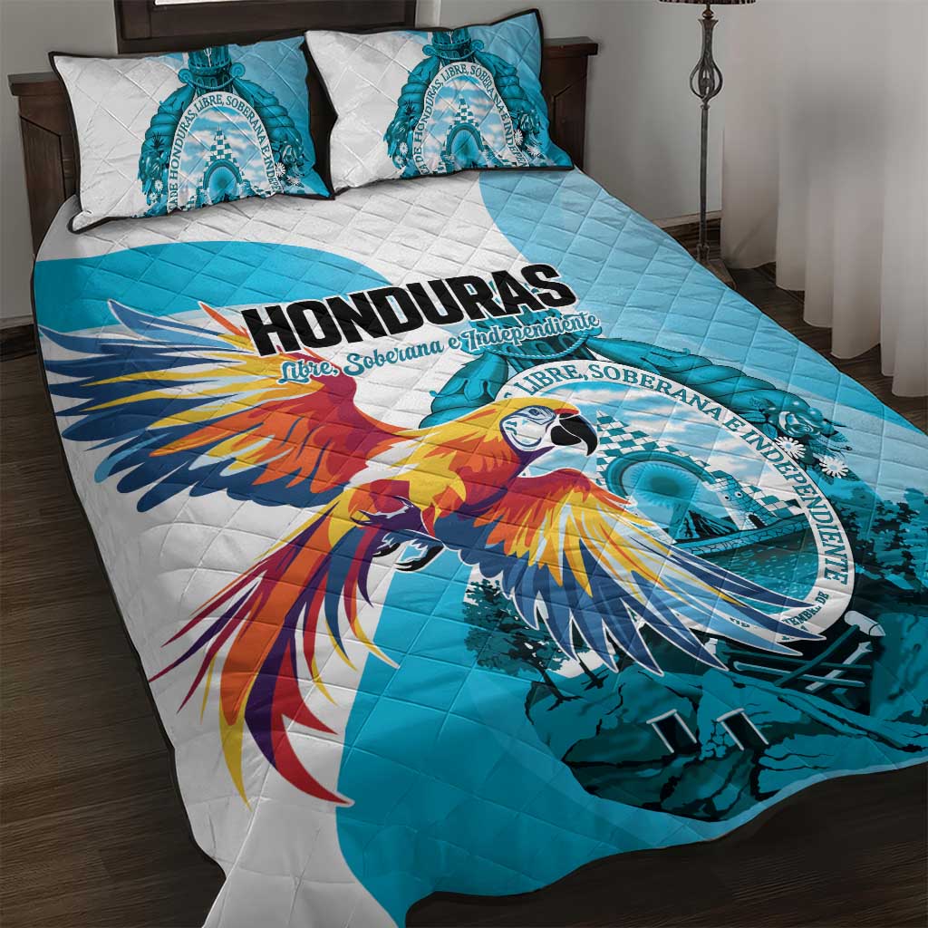 Honduras 1821 Quilt Bed Set Scarlet Macaw Sky Blue Color - Wonder Print Shop