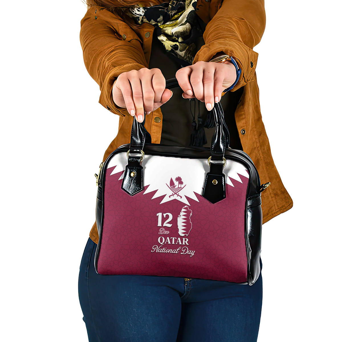 personalised-qatar-national-day-shoulder-handbag-dawlat-qatar-map-islamic-pattern