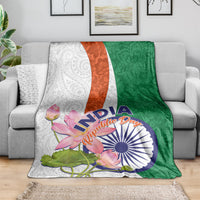 india-republic-day-blanket-lotus-floral-paisley-pattern