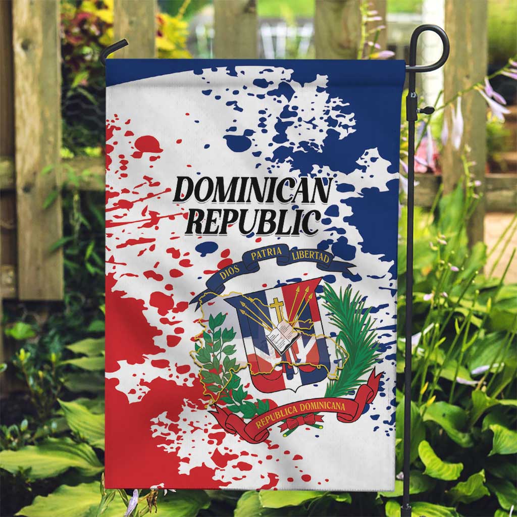 Dominican Republic Restoration Day Garden Flag Coat Of Arms Flag Colors - Wonder Print Shop
