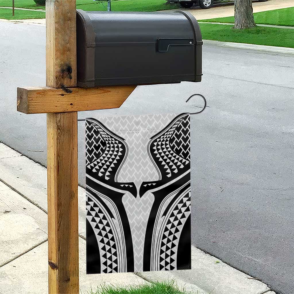 Hawaiian Kakau Art Tattoos Aquaman Style Garden Flag White Version - Wonder Print Shop