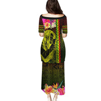 Hawaiian Reggae Music Family Matching Puletasi and Hawaiian Shirt Jamaica Singer Tribal Polynesian and Hibiscus - Wonder Print Shop