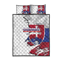 Slovakia Quilt Bed Set Flag Grunge Half Style with Slovak Pattern