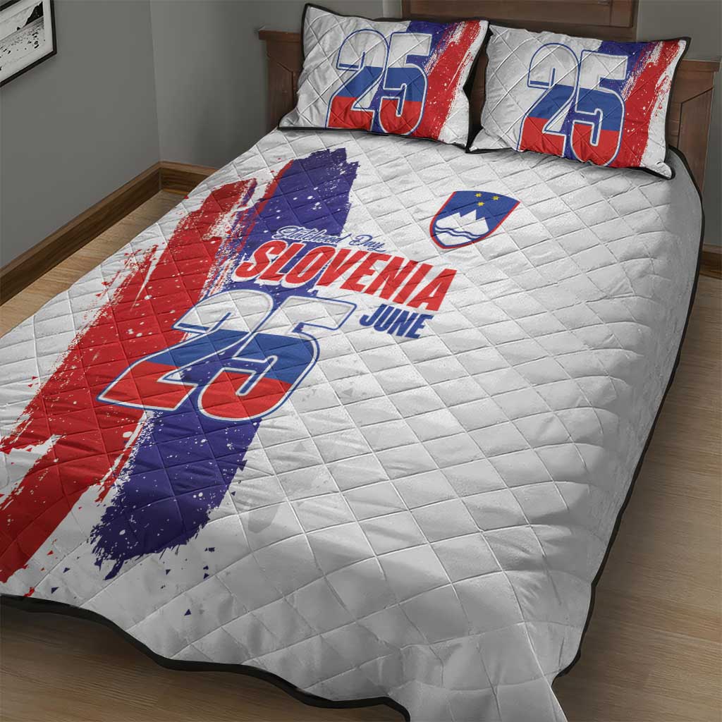 Slovenia Statehood Day Quilt Bed Set 25 June National Flag Color Brush Stroke Style