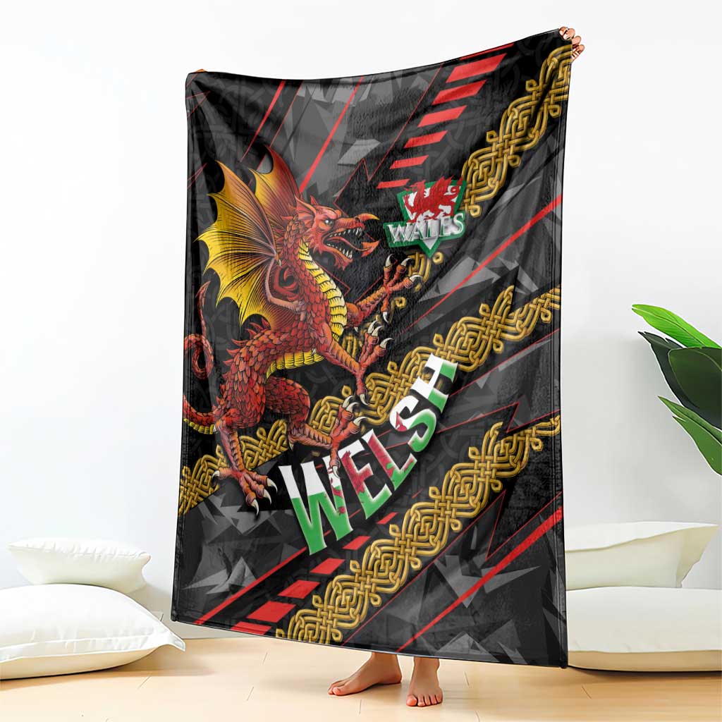 Welsh Celtic Blanket Wales Y Ddraig Goch with Celtic Knot Sporty - Wonder Print Shop