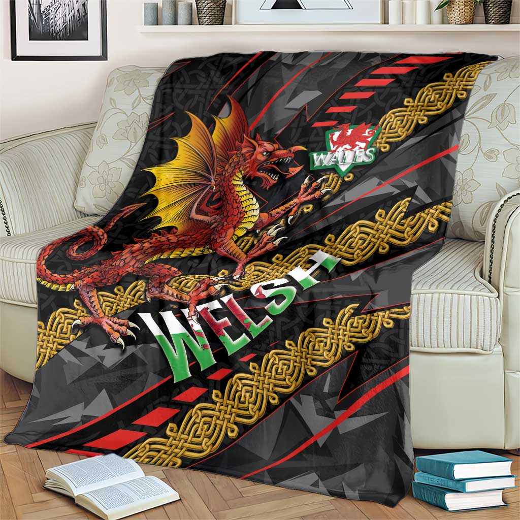 Welsh Celtic Blanket Wales Y Ddraig Goch with Celtic Knot Sporty - Wonder Print Shop