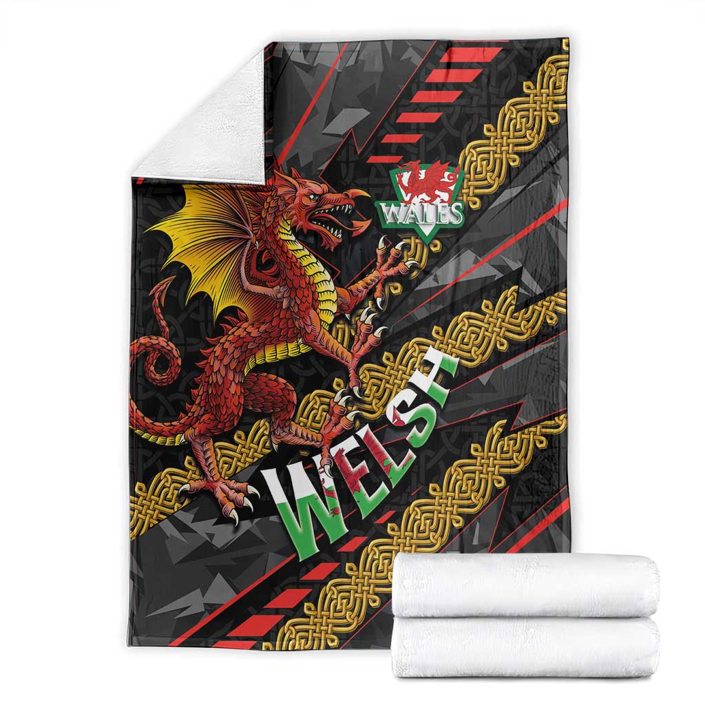 Welsh Celtic Blanket Wales Y Ddraig Goch with Celtic Knot Sporty - Wonder Print Shop