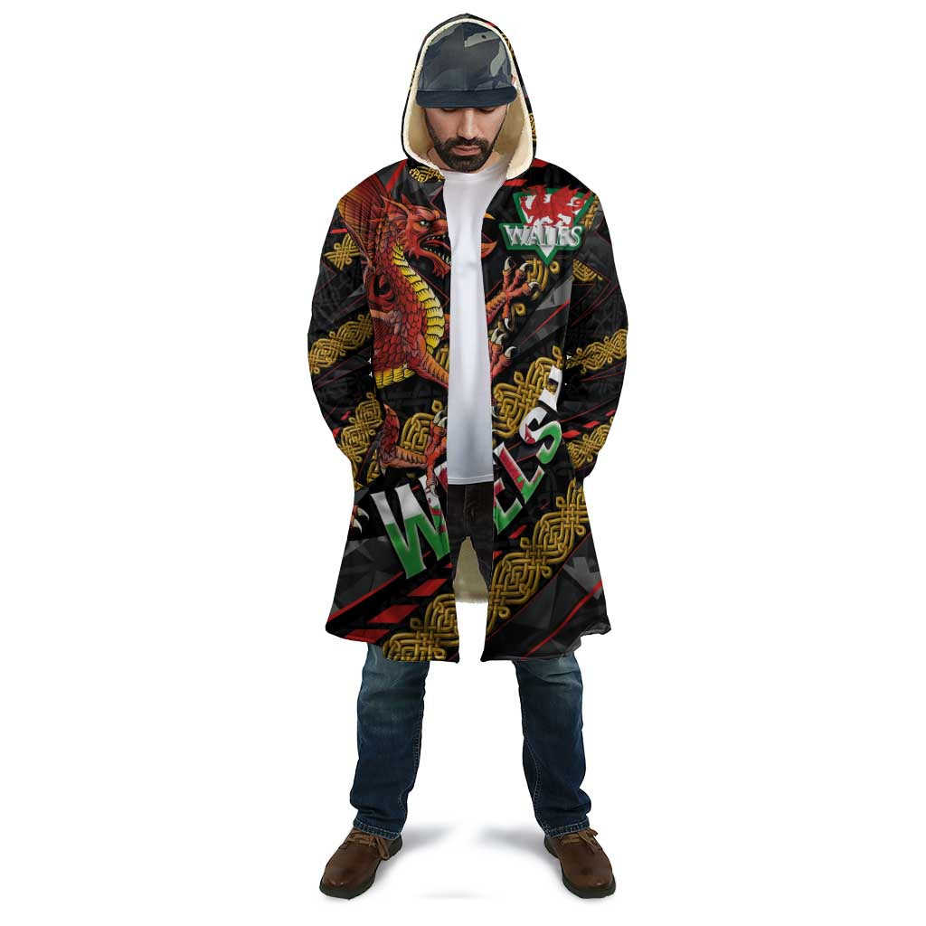 Welsh Celtic Cloak Wales Y Ddraig Goch with Celtic Knot Sporty - Wonder Print Shop