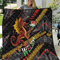 Welsh Celtic Quilt Wales Y Ddraig Goch with Celtic Knot Sporty - Wonder Print Shop