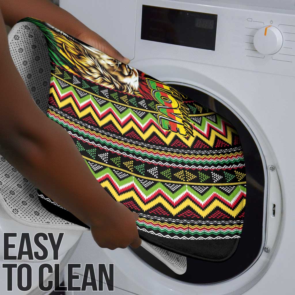 Jamaican Reggae-One Love Bathroom Set Tribal African Pattern and Roaring Lion - Wonder Print Shop