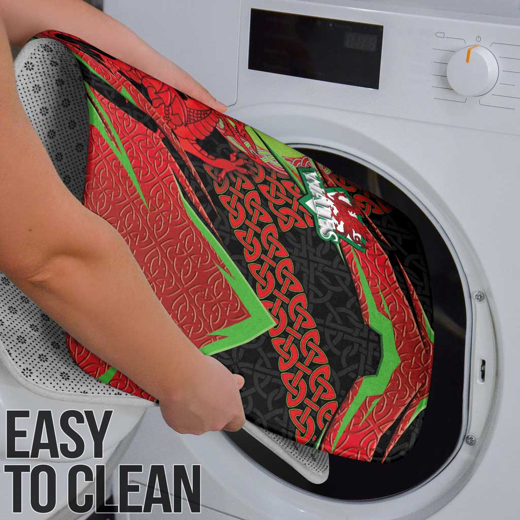 Welsh Celtic-Awen Bathroom Set Wales Y Ddraig Goch with Celtic Knot Sporty - Wonder Print Shop