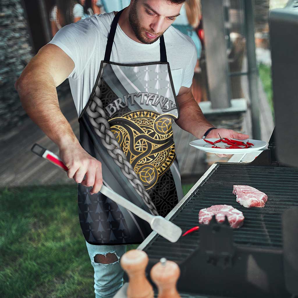 Brittany Triskele Celtic Apron Silver and Gold Sporty Style - Wonder Print Shop