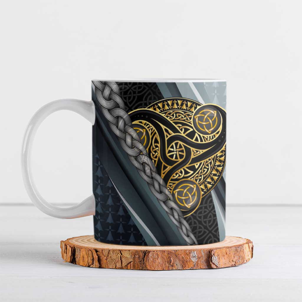 Brittany Triskele Celtic Ceramic Mug Silver and Gold Sporty Style - Wonder Print Shop