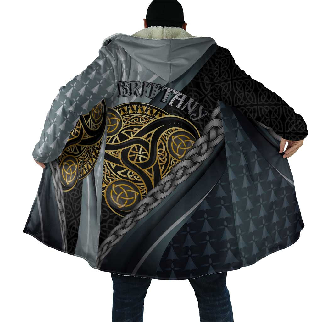 Brittany Triskele Celtic Cloak Silver and Gold Sporty Style - Wonder Print Shop