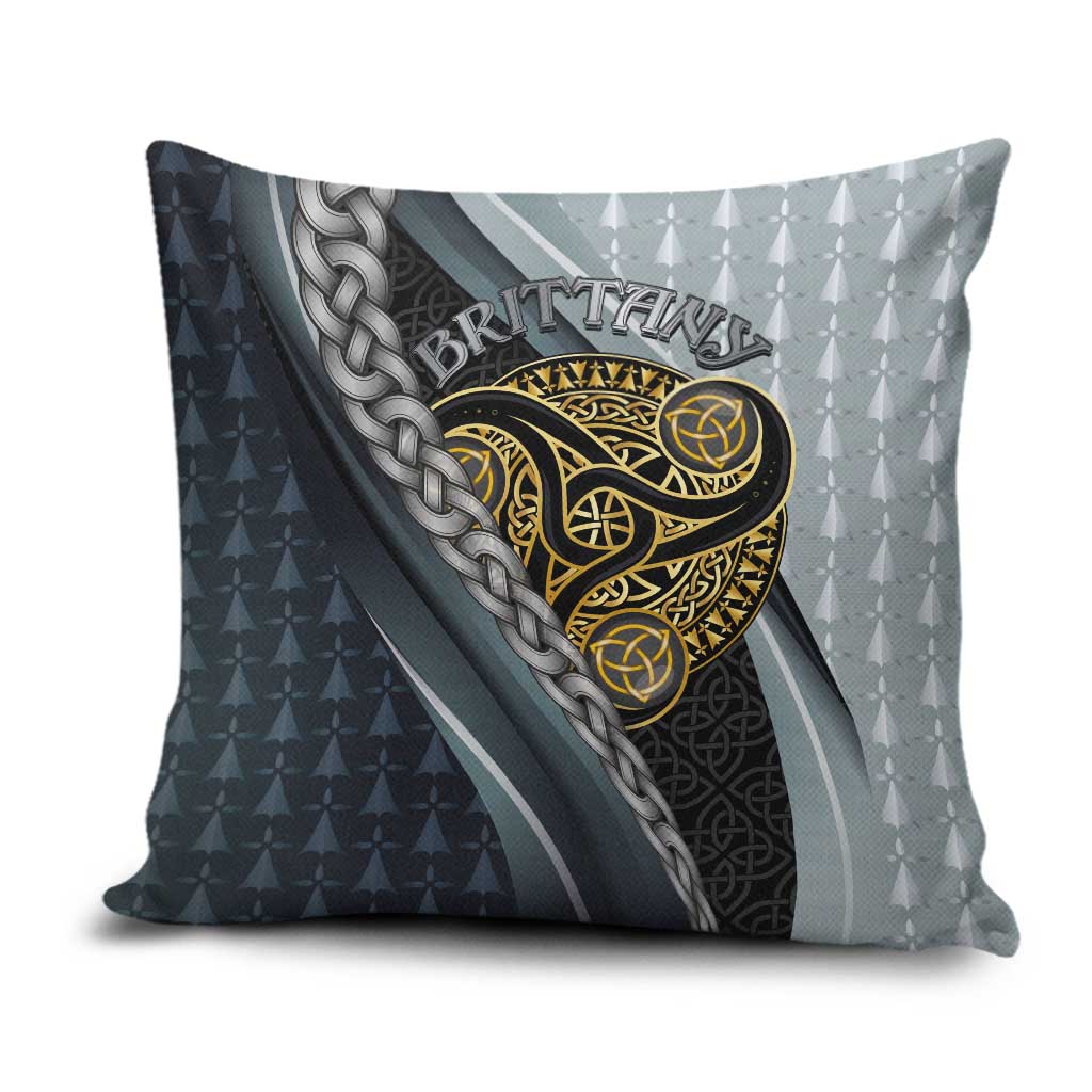 Brittany Triskele Celtic Pillow Cover Silver and Gold Sporty Style - Wonder Print Shop